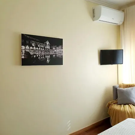 With 2 Bedrooms In With Furnished Balcony And Wifi