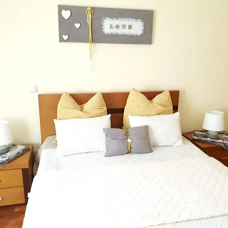 Apartment With 2 Bedrooms In With Furnished Balcony And Wifi *