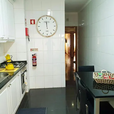 With 2 Bedrooms In With Furnished Balcony And Wifi *