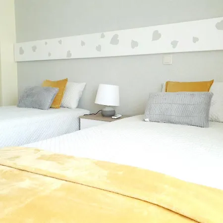 With 2 Bedrooms In With Furnished Balcony And Wifi Apartment *
